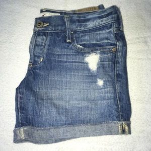 ⬇️ BUY ONE GET ONE LISTING FREE Hollister Shorts!!